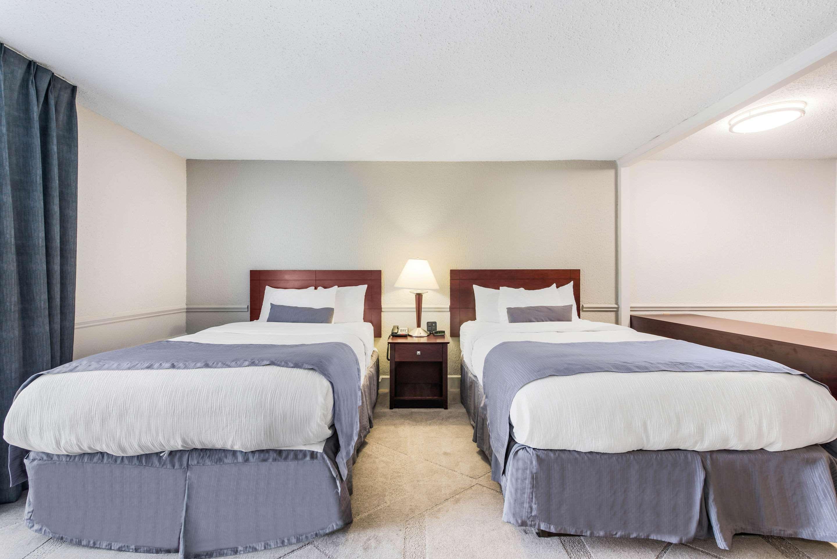 The Blu Hotel Blue Ash Cincinnati, Ascend Hotel Collection Екстер'єр фото