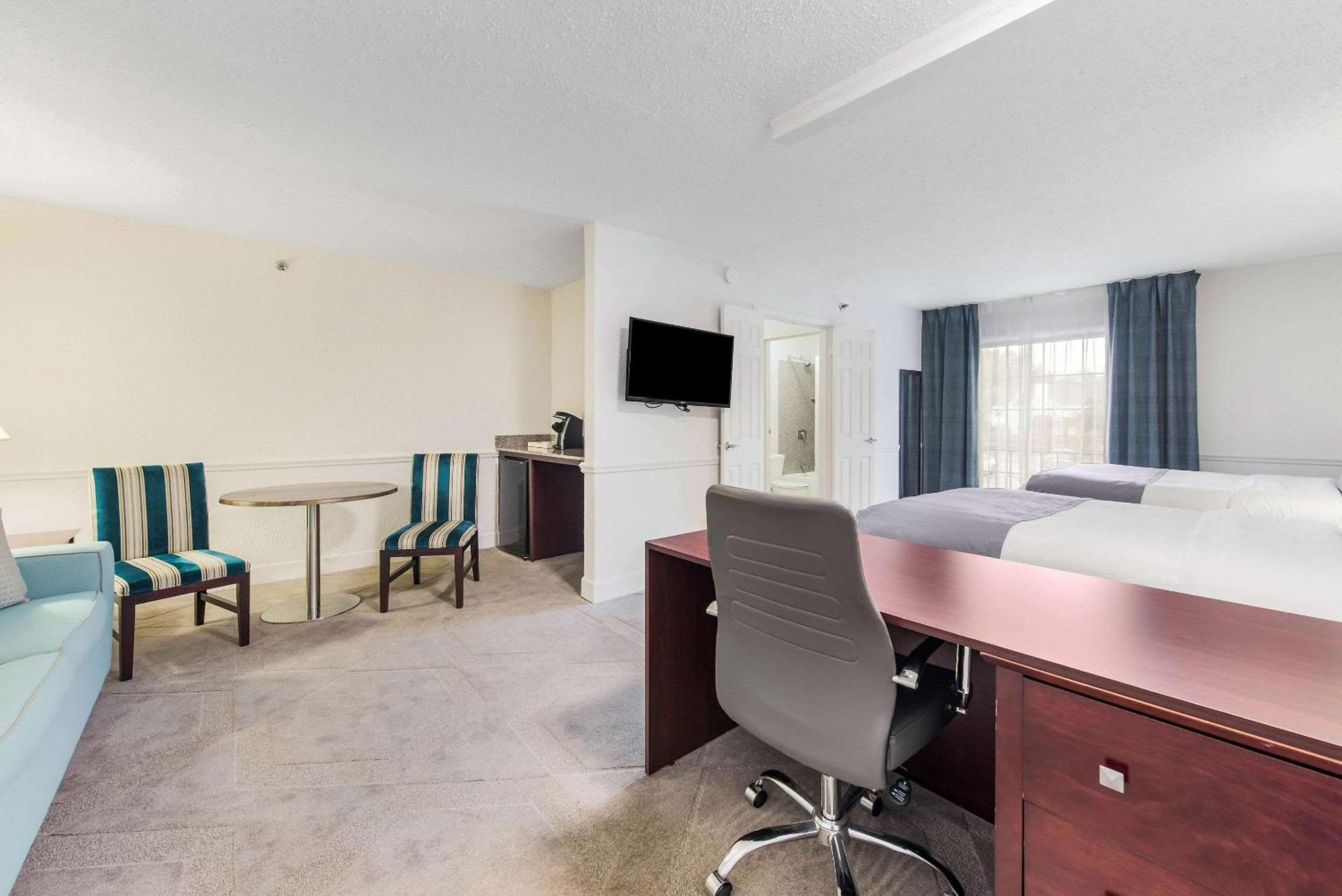 The Blu Hotel Blue Ash Cincinnati, Ascend Hotel Collection Екстер'єр фото