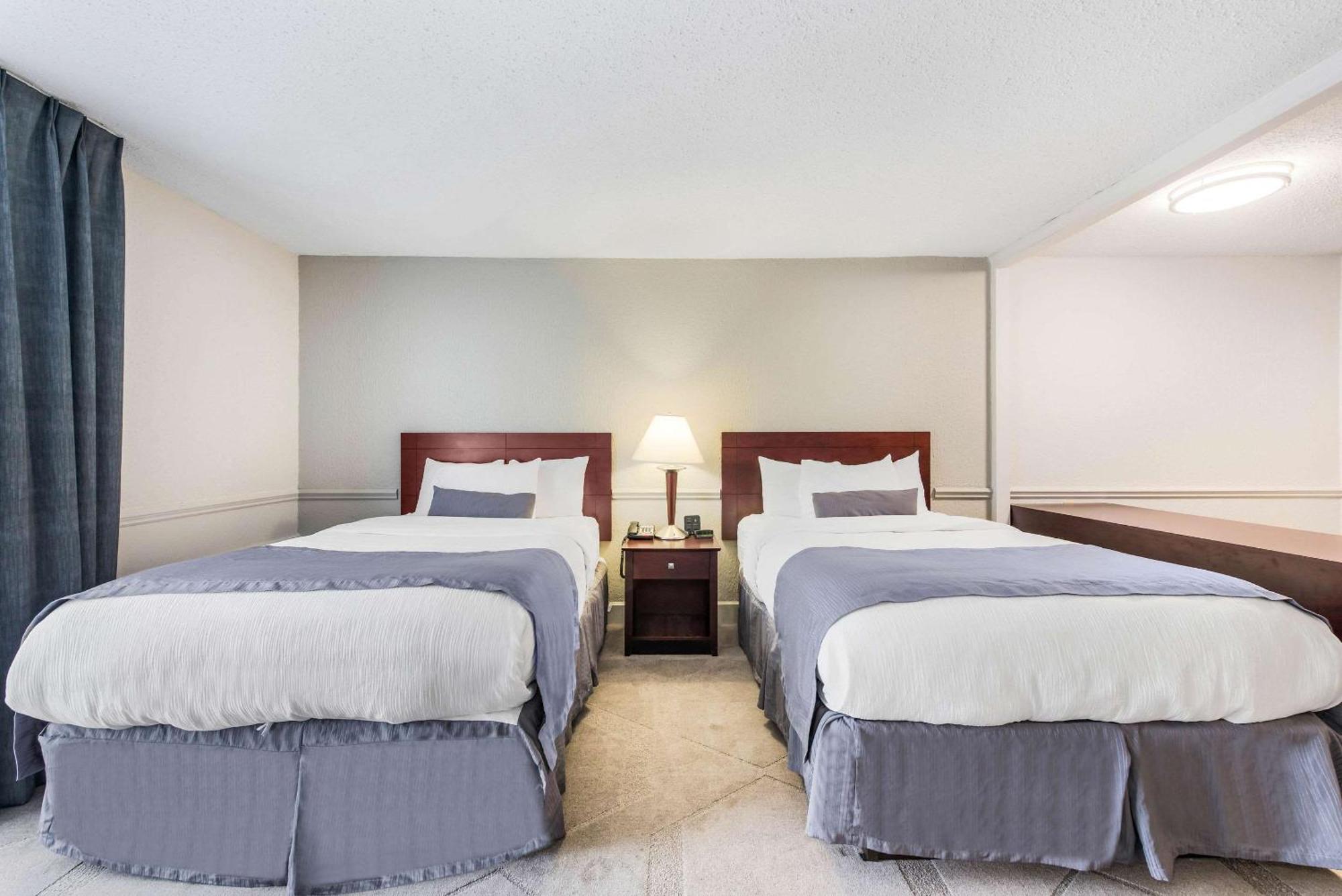 The Blu Hotel Blue Ash Cincinnati, Ascend Hotel Collection Екстер'єр фото